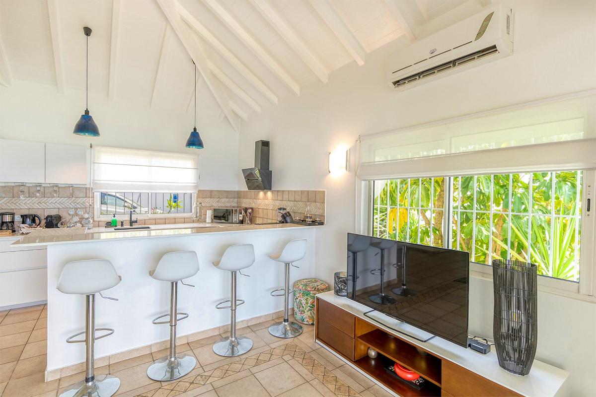 Villa Rental St Martin - Kitchen and living room